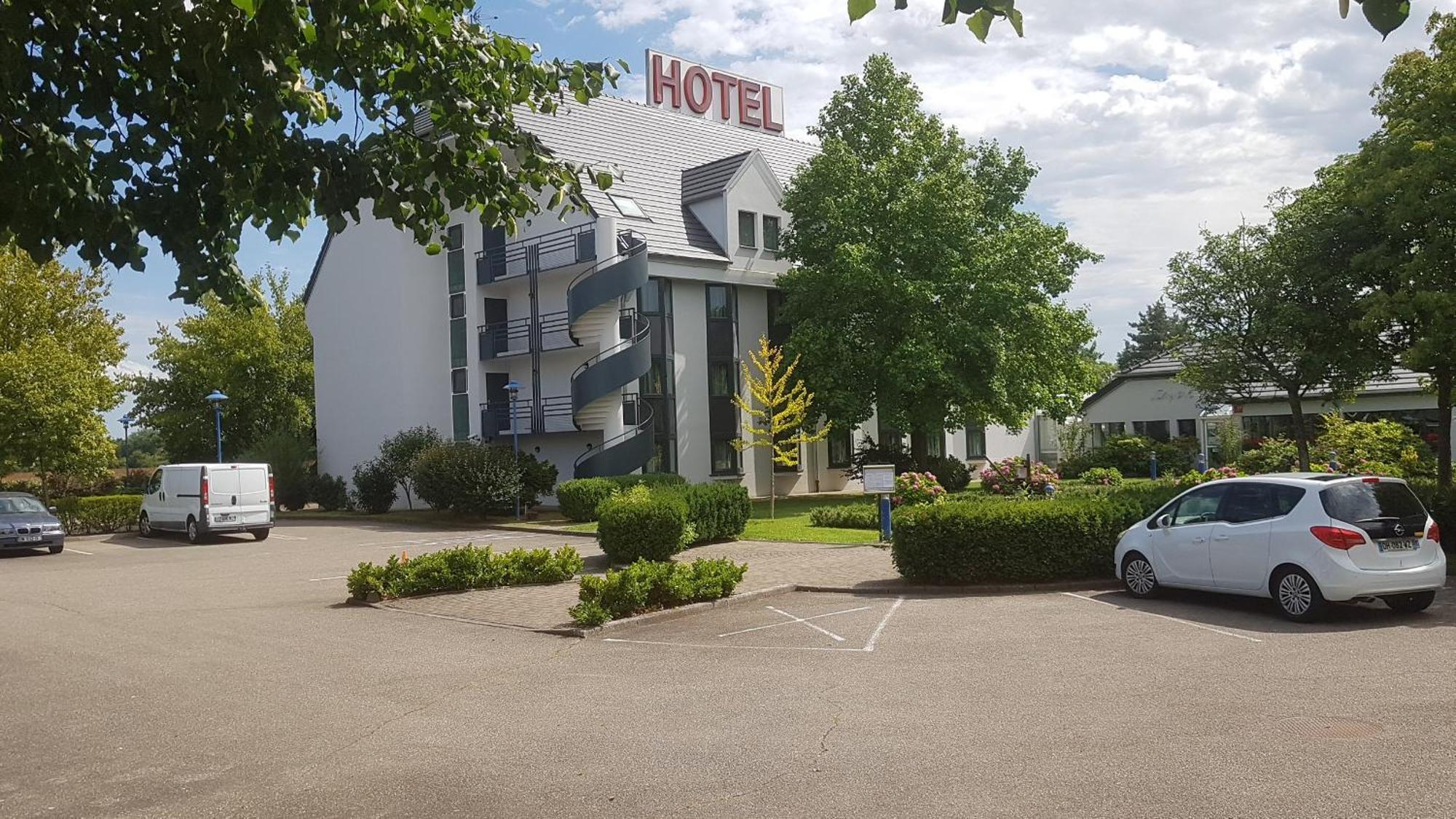 Hotel Restaurant La Tour Romaine - Haguenau - Strasbourg Nord Schweighouse-sur-Moder Luaran gambar