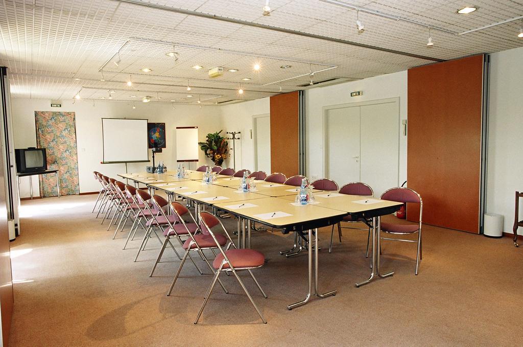 Hotel Restaurant La Tour Romaine - Haguenau - Strasbourg Nord Schweighouse-sur-Moder Luaran gambar